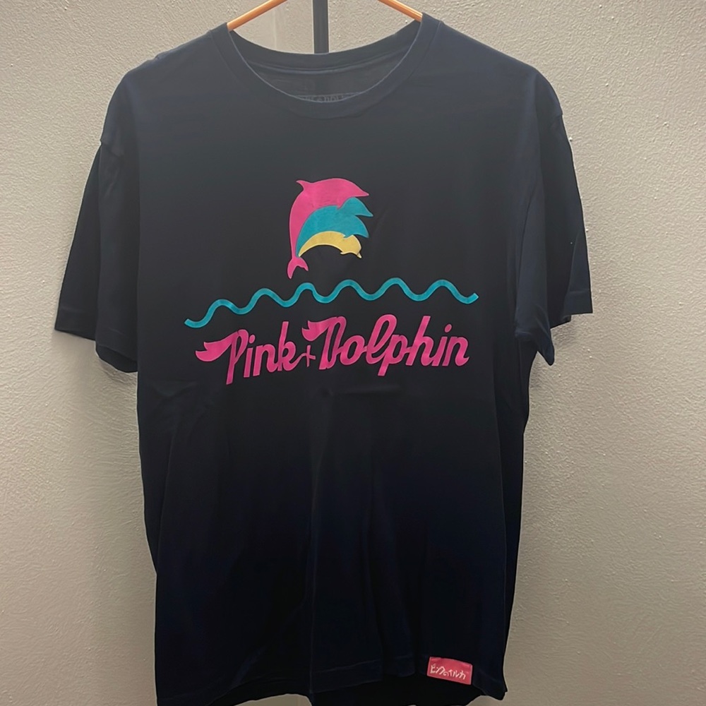 Large pink dolphin t shirt